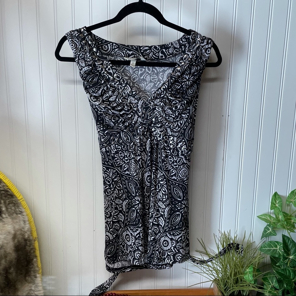 Speechless Printed Top Black & white Size Large
